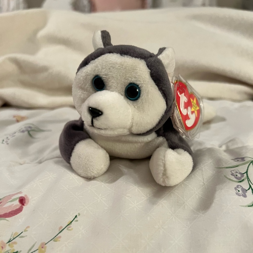 TY Beanie Baby “Nanook” dog